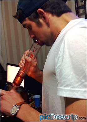 picDescrip.com - Sports - Woah! Really Michael Phelps?